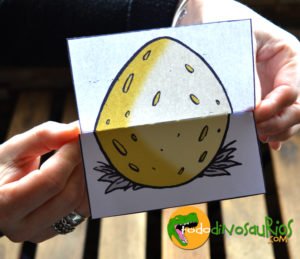 Manualidades para niños sobre dinosaurios. Huevo de dinosaurio sorpresa para colorear